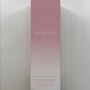 BRAND NEW Kylie Skin Foaming Face Wash